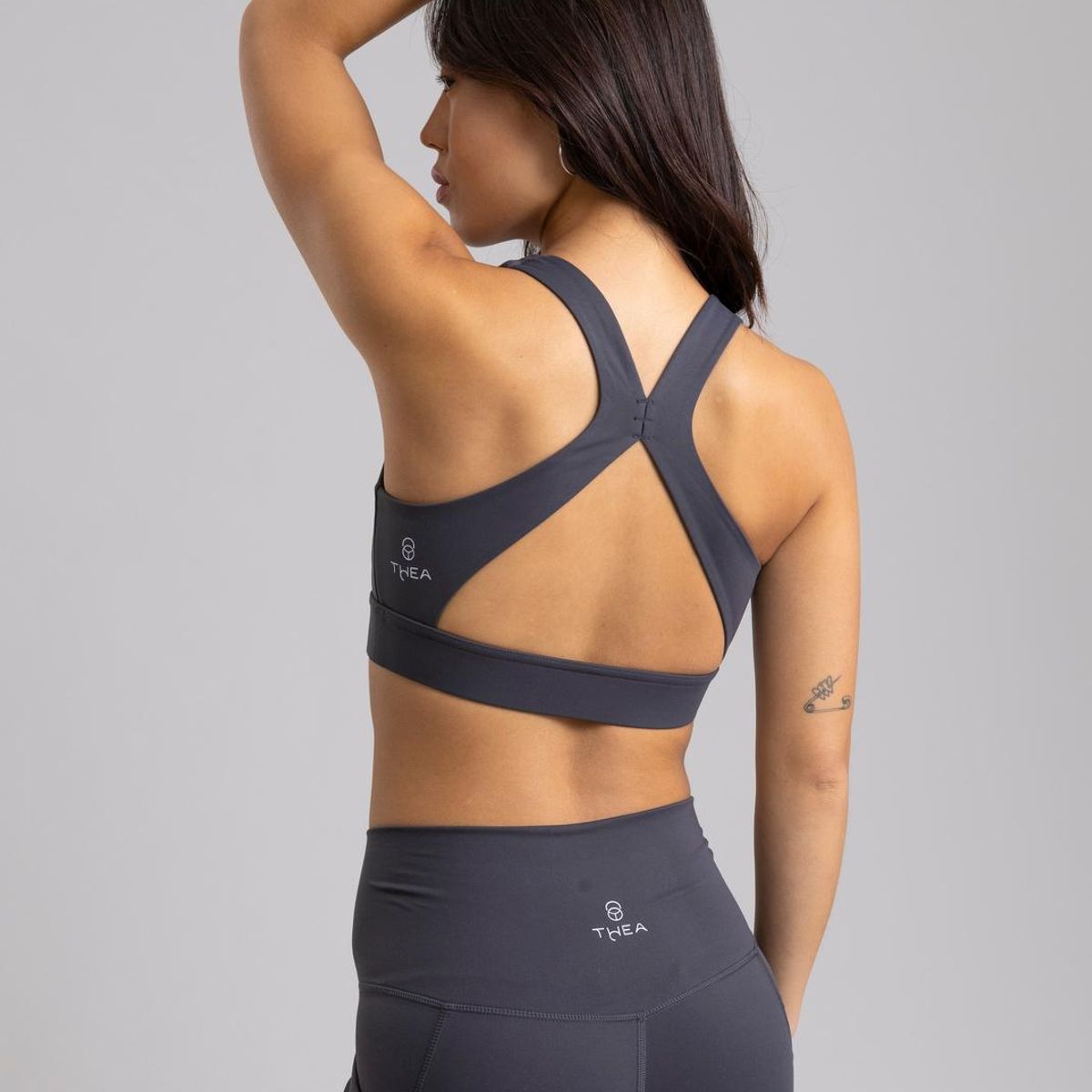 THEA - Peto Coya Steel Smoke
