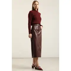 LIOLA - Falda Midi, Efecto Cuero, Burdeo