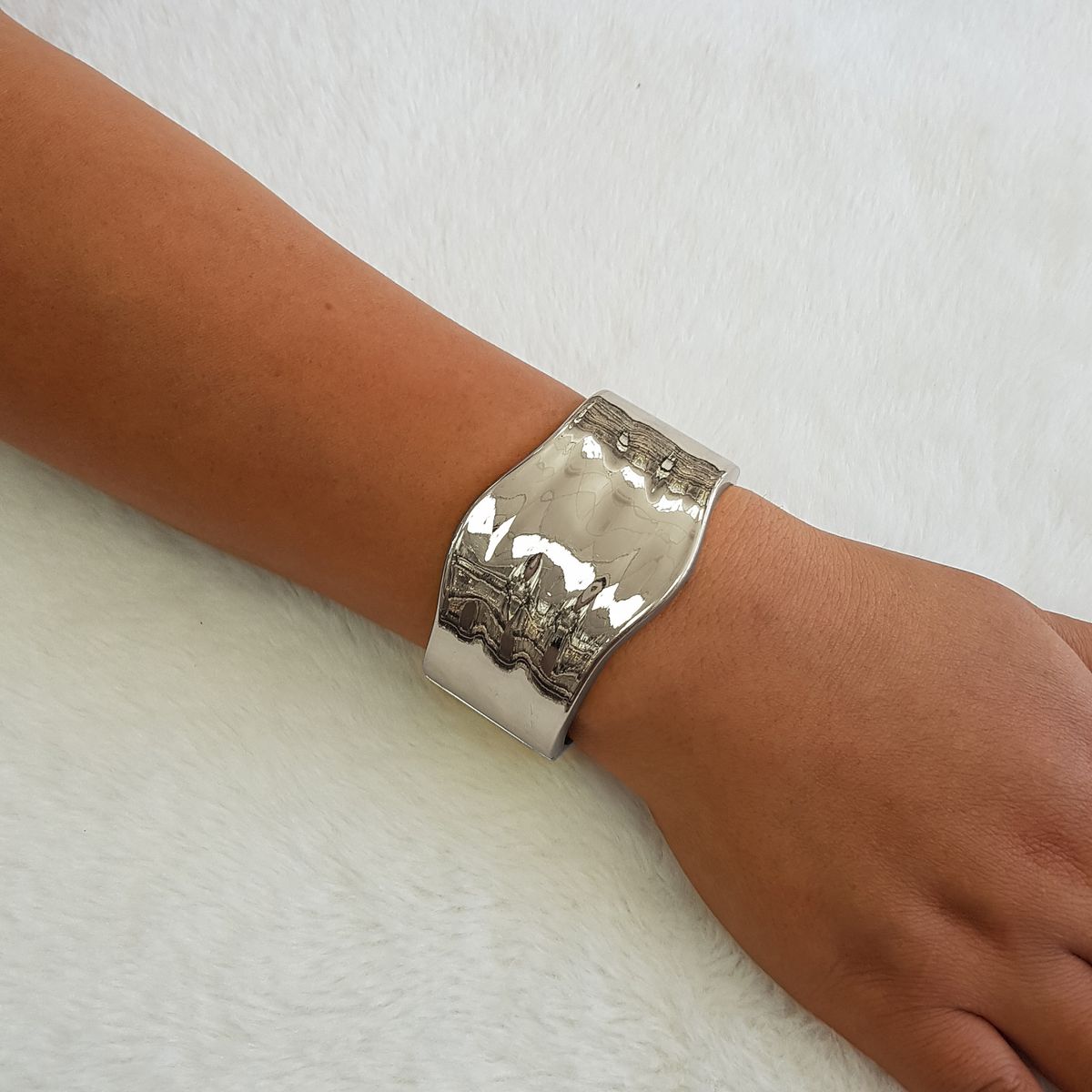 GENERICO - Brazalete  Pulsera Fantasía Elegancia Marca  5JP074