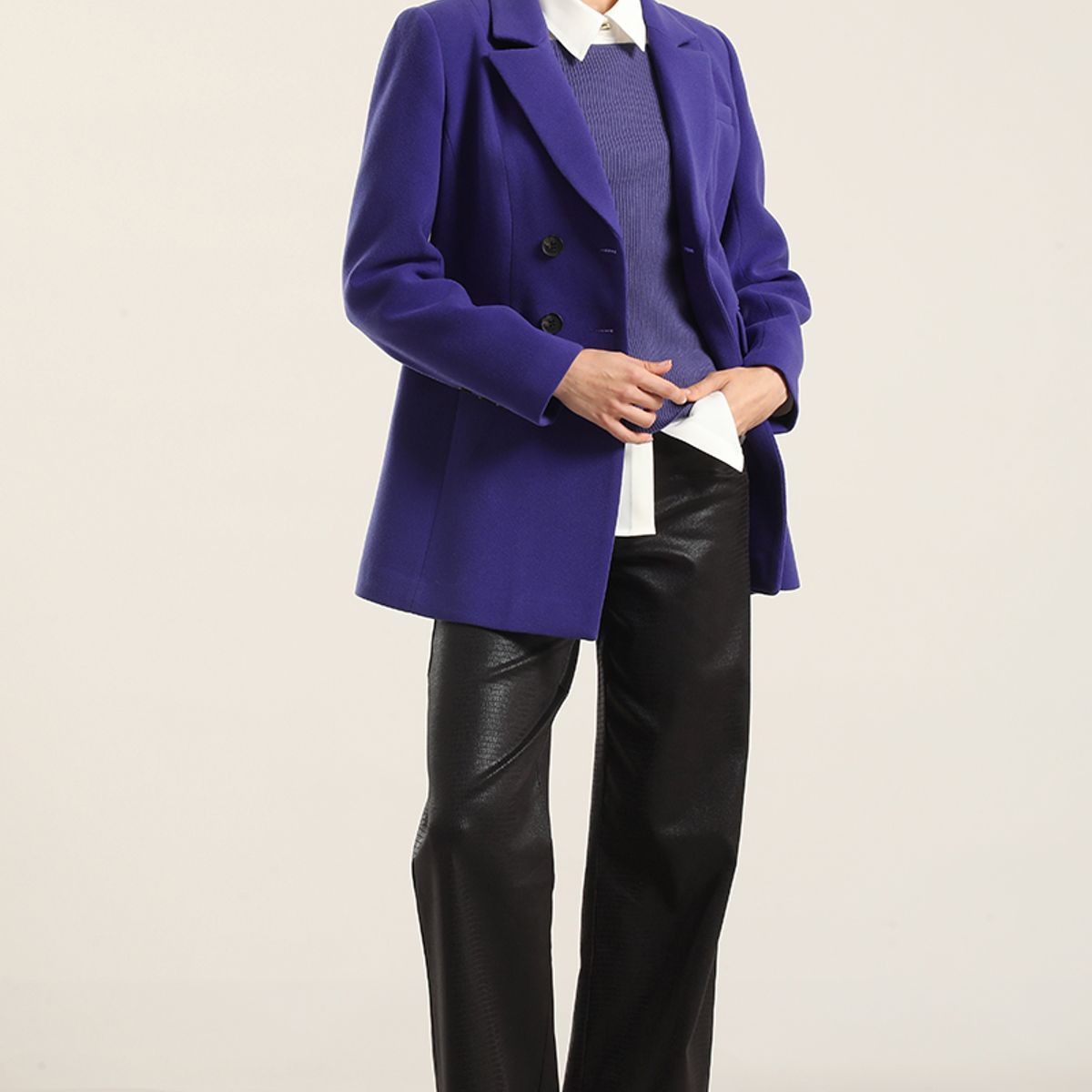LIOLA - Blazer Entallado Doble Cruce, Azulino Liola