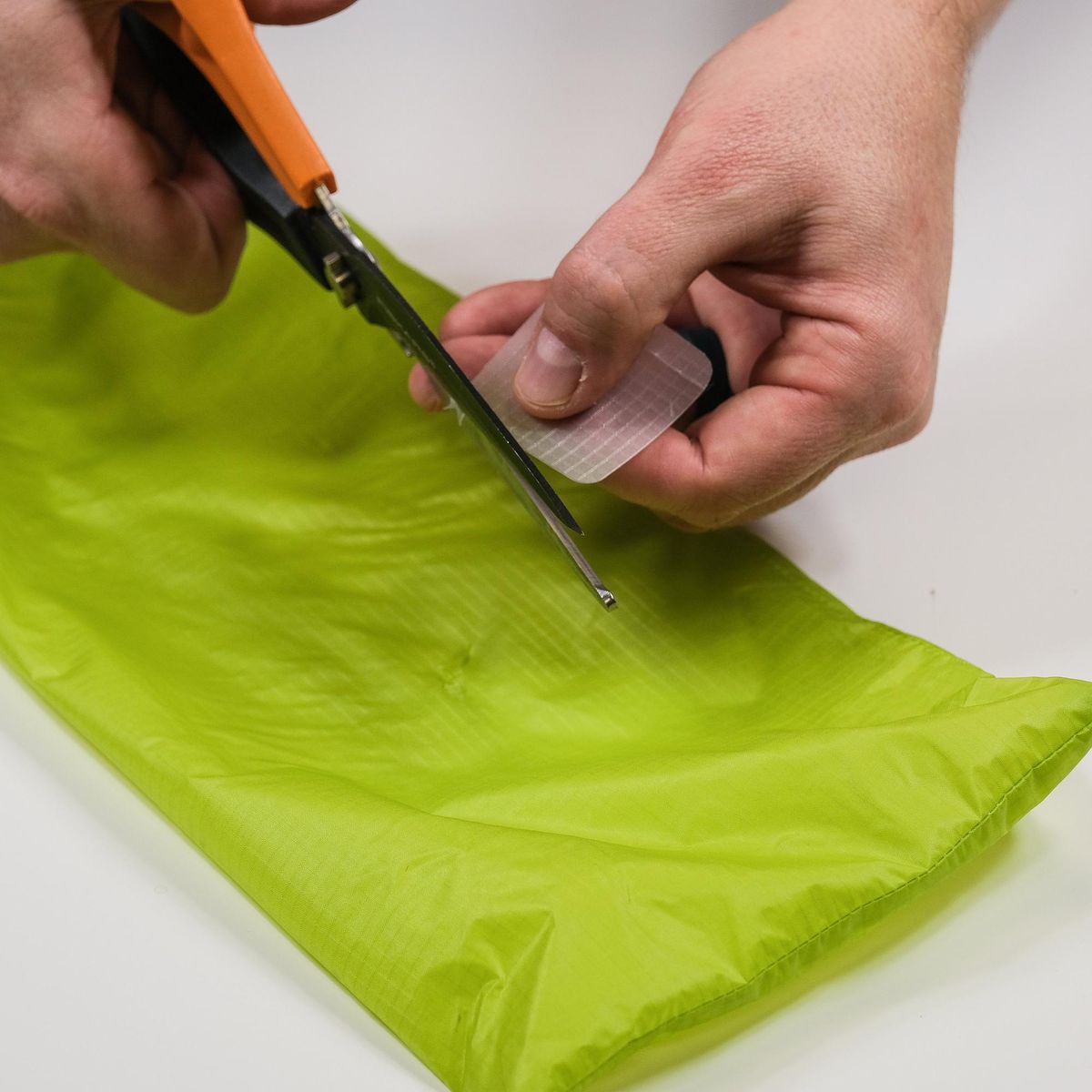 Gear Aid - Parches Adhesivos Tenacious Silnylon Gear Aid