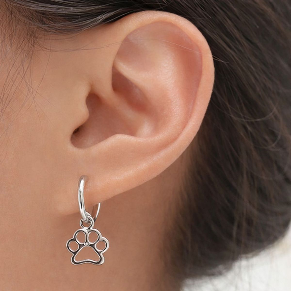 LK LUKSO - Aros Argolla Huellita Perrito en Plata Ley 925  