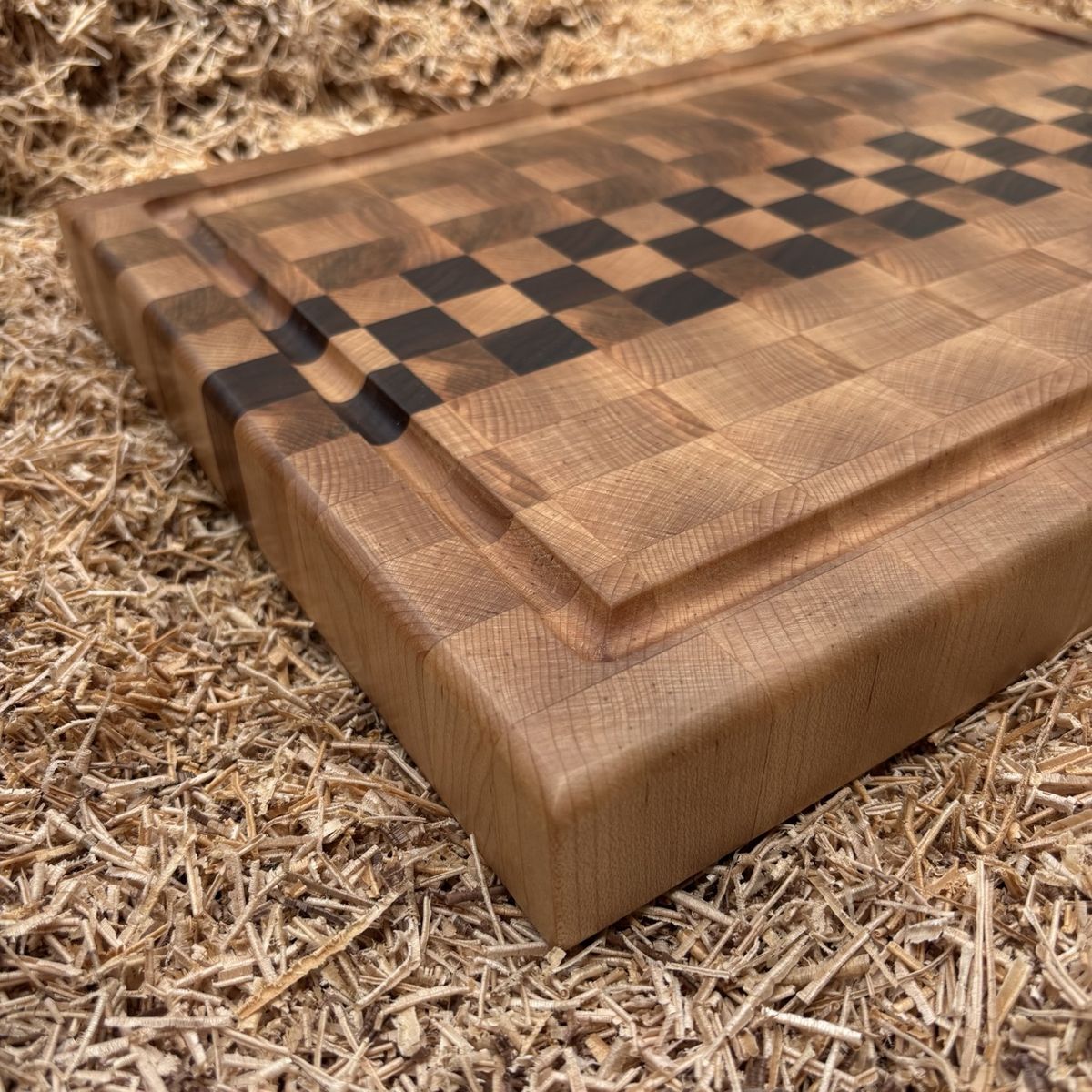 GENERICO - Tabla de Corte Premium en Madera de Nogal Negro