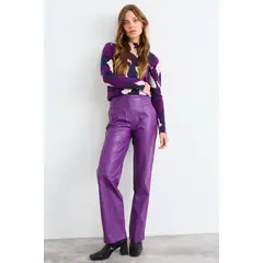 IO - Pantalon Liso Mujer Morado