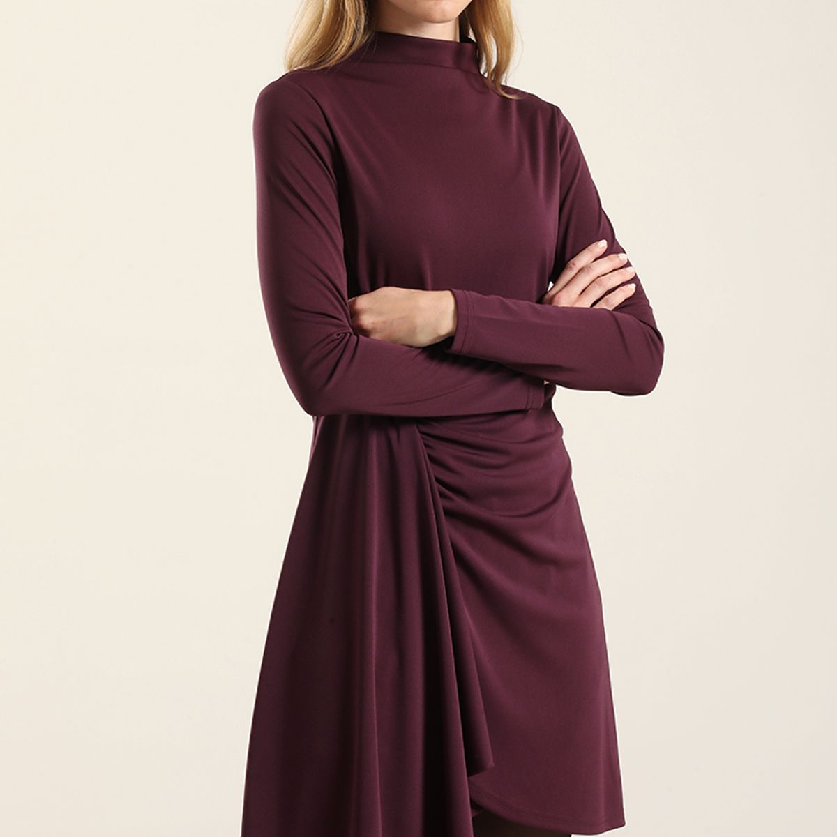 LIOLA - Vestido Con Rucha, Ciruela Liola