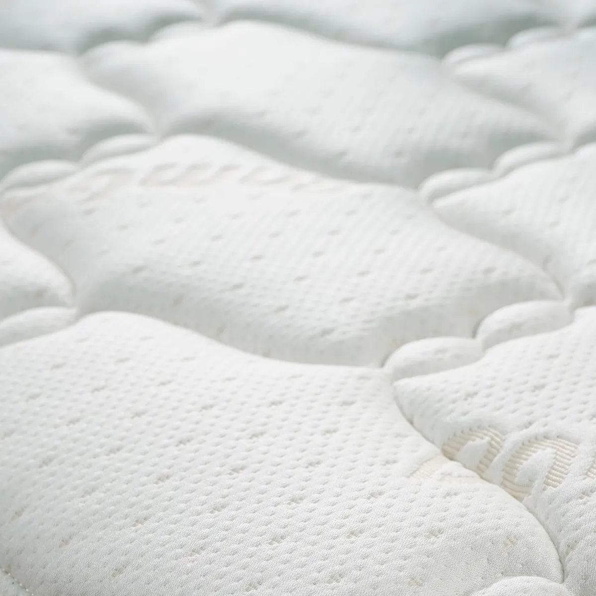 CELTA - Cama Europea Bamboo 2 Plazas X 1.90Mt Base Normal Celta