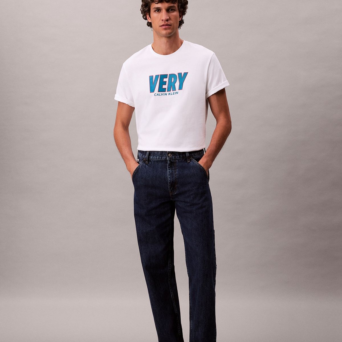 CALVIN KLEIN - Polera con Estampado Gráfico Very Blanco Calvin Klein