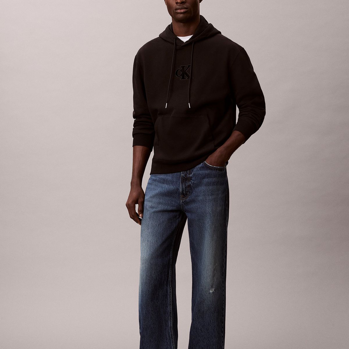 CALVIN KLEIN - Polerón con Gorro y Monograma Negro Calvin Klein