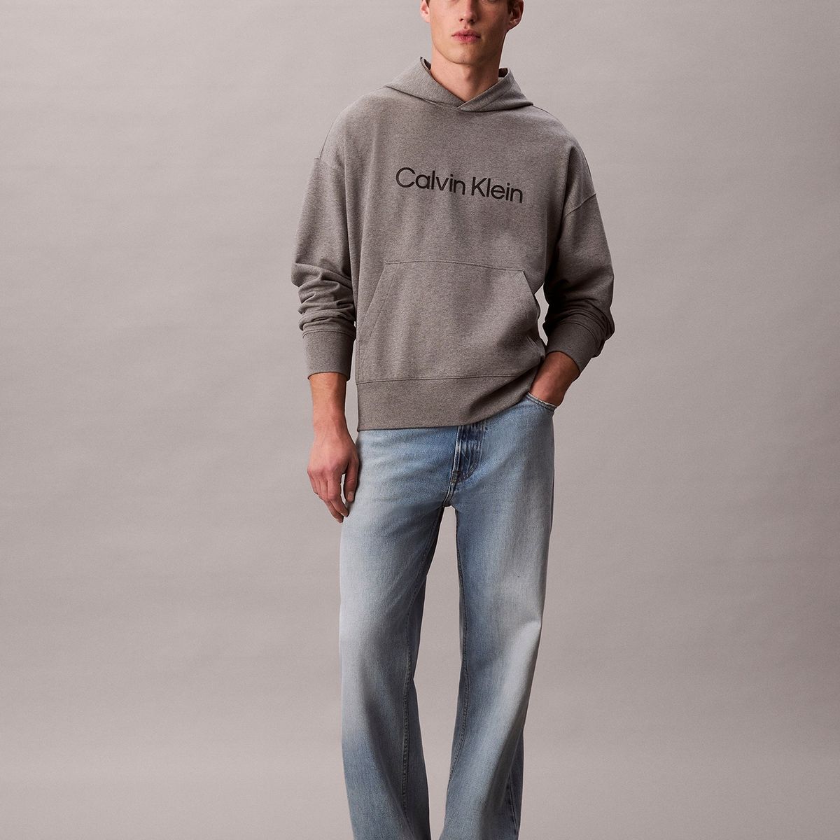 CALVIN KLEIN - Sweater de Felpa Premium Gris Calvin Klein