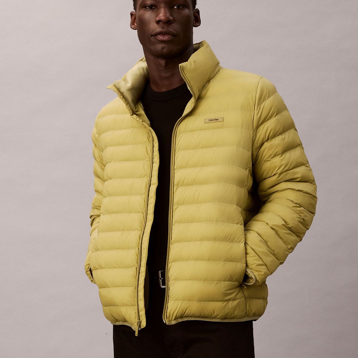 CALVIN KLEIN - Parka Puffer Ligera de Nailon Amarillo Calvin Klein