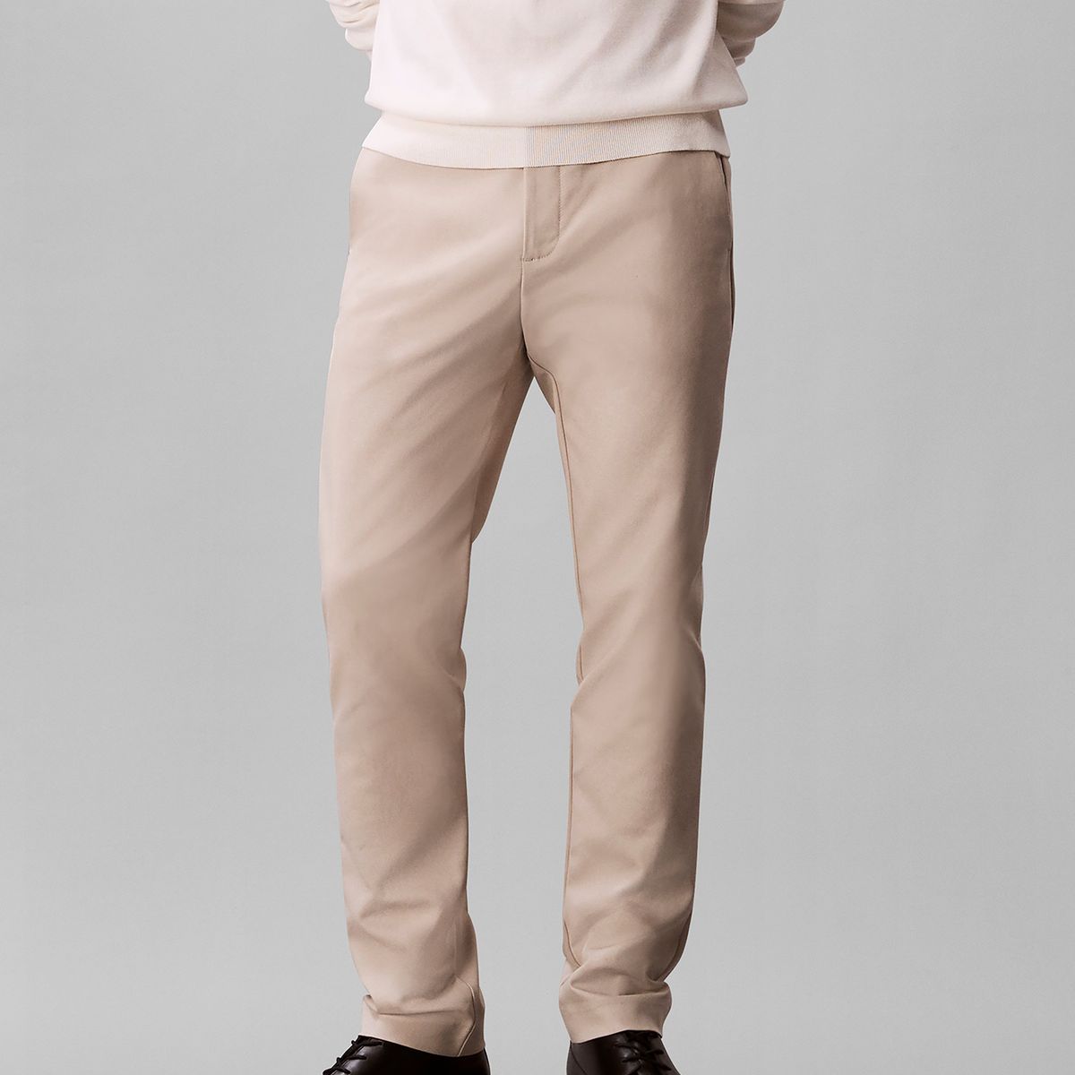 CALVIN KLEIN - Pantalón Slim en Tejido Técnico Elástico Beige Calvin Klein
