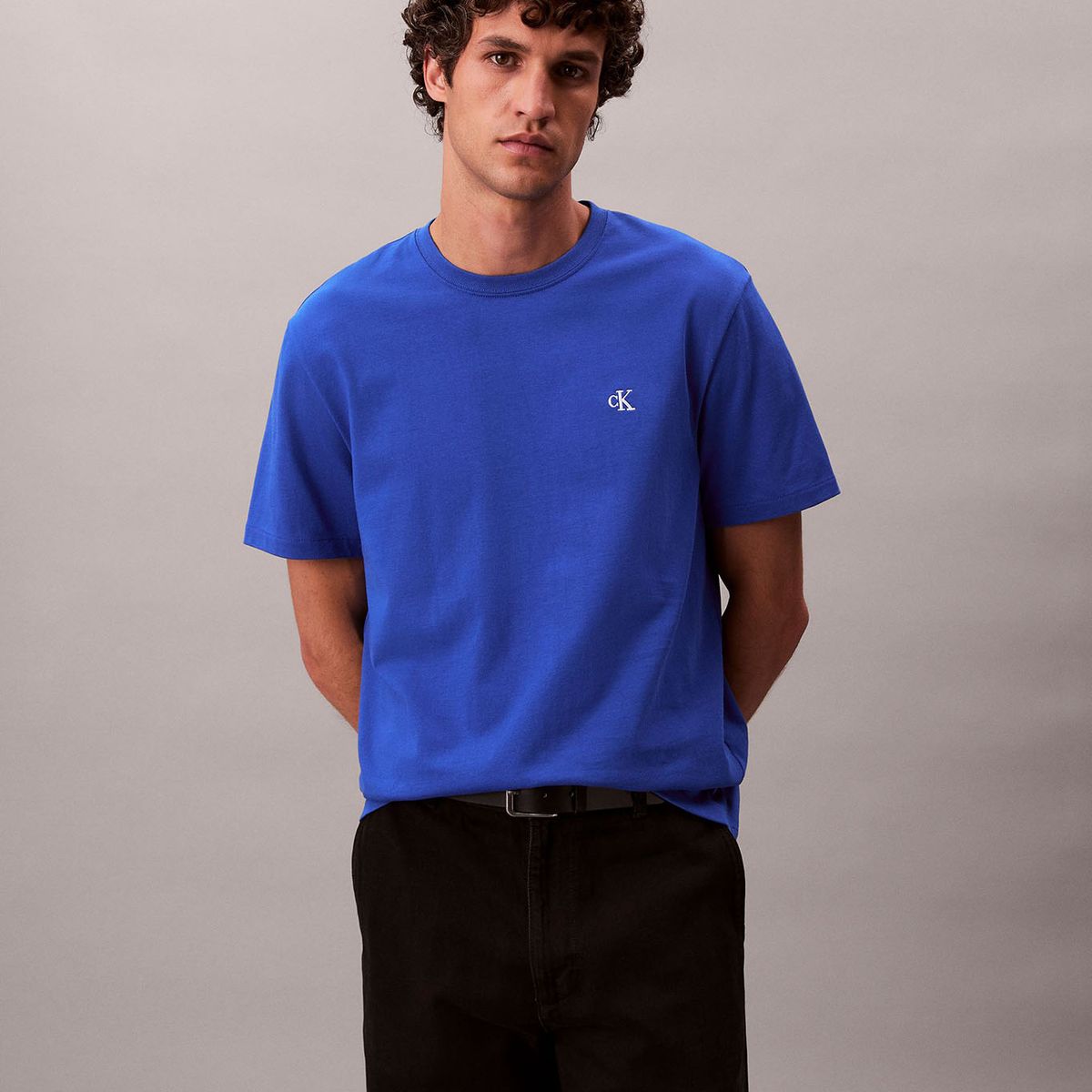 CALVIN KLEIN - Polera Regular con Monograma Bordado Azul Calvin Klein