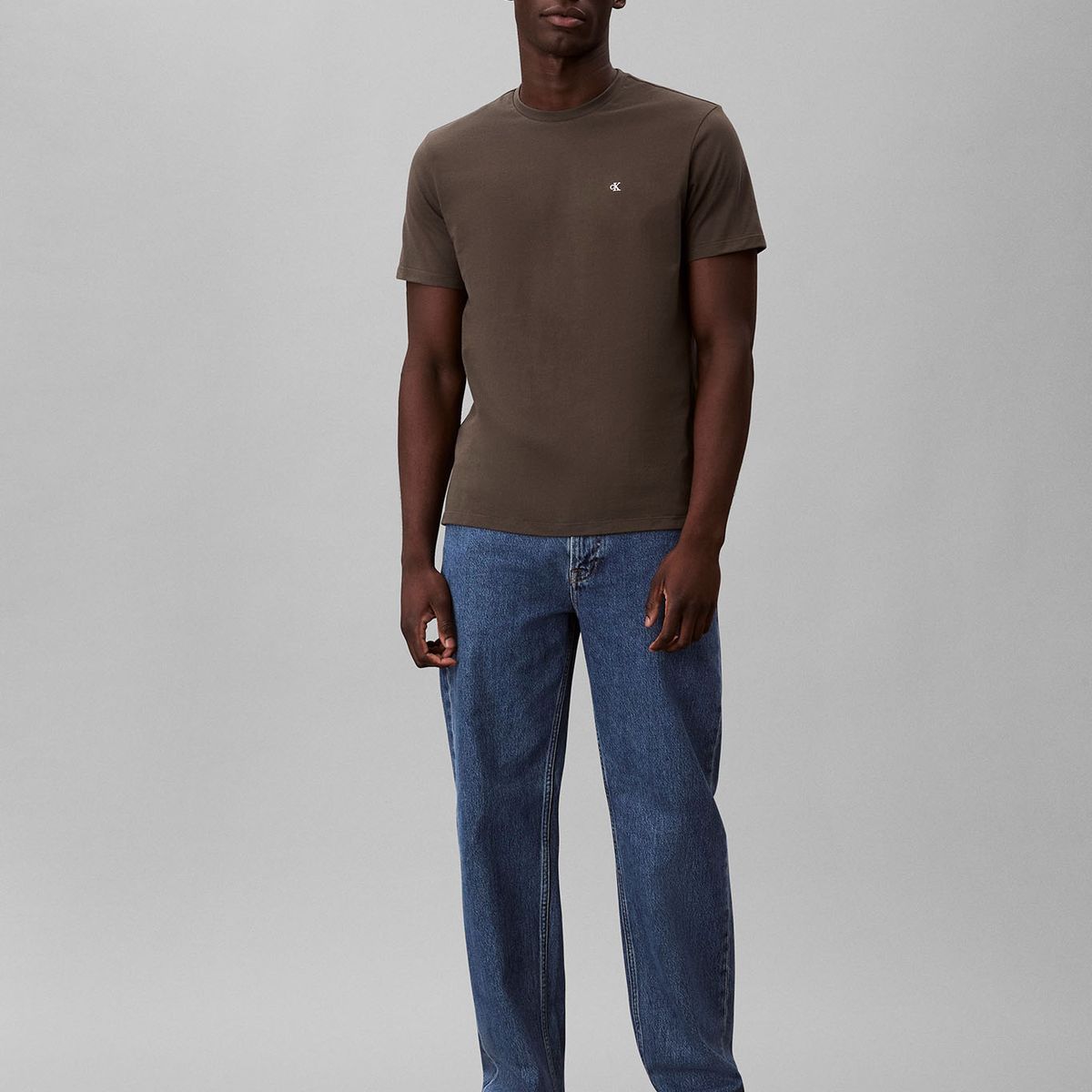 CALVIN KLEIN - Polera Clásica con Monograma Gris Calvin Klein