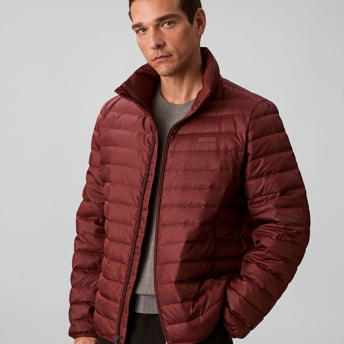 CALVIN KLEIN - Parka Puffer Ligera de Nailon Burdeo Calvin Klein