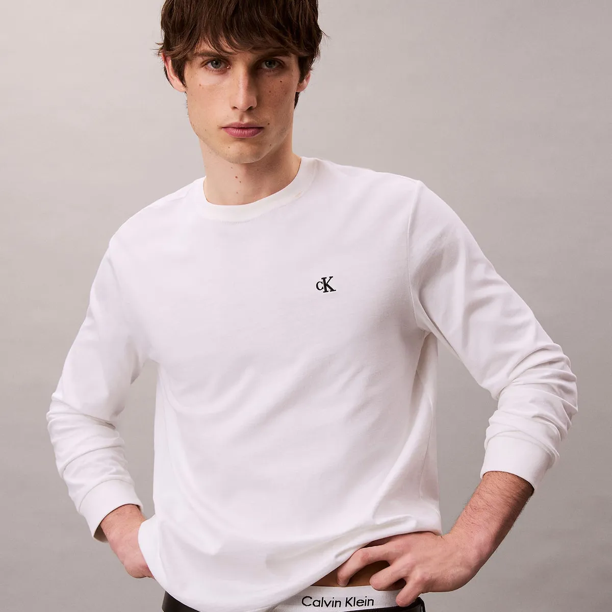 CALVIN KLEIN - Polera con Monograma Blanco Calvin Klein