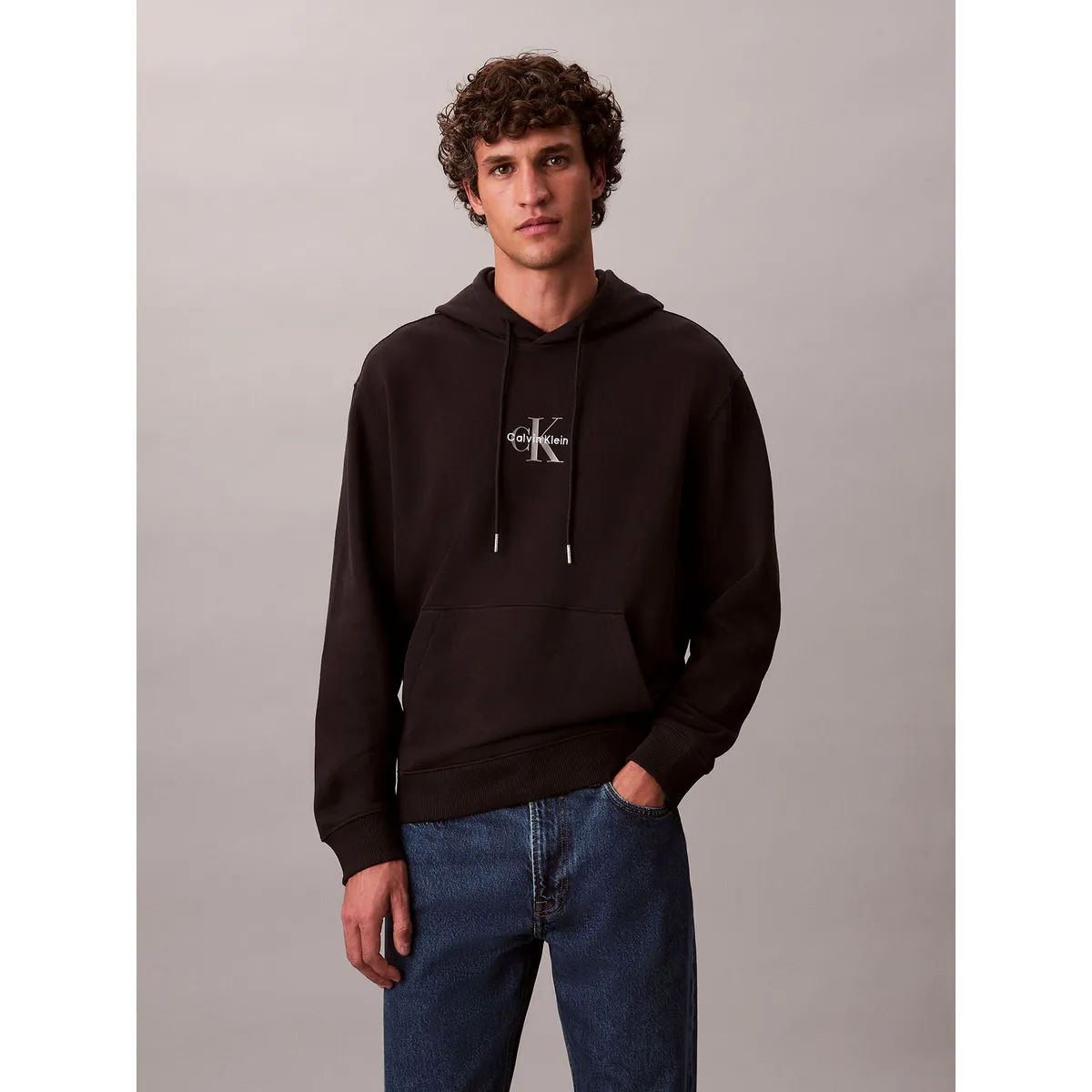 CALVIN KLEIN - Polerón con Gorro y Logo