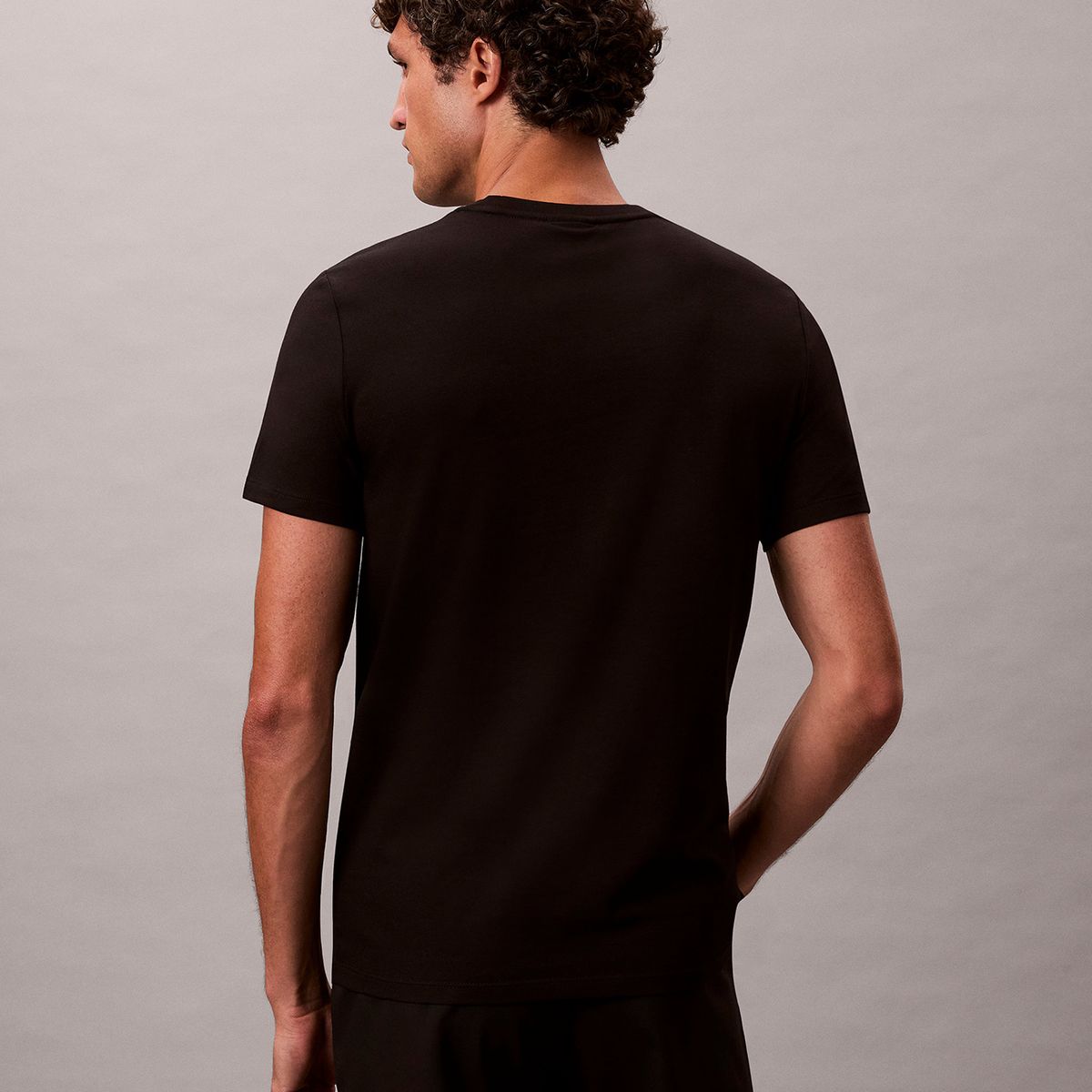 CALVIN KLEIN - Polera Slim de Manga Corta Negro Calvin Klein