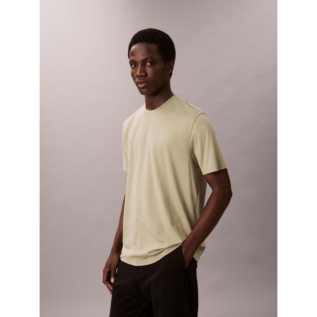 CALVIN KLEIN - Polera de Algodón Supima de Cuello Redondo Verde Calvin Klein