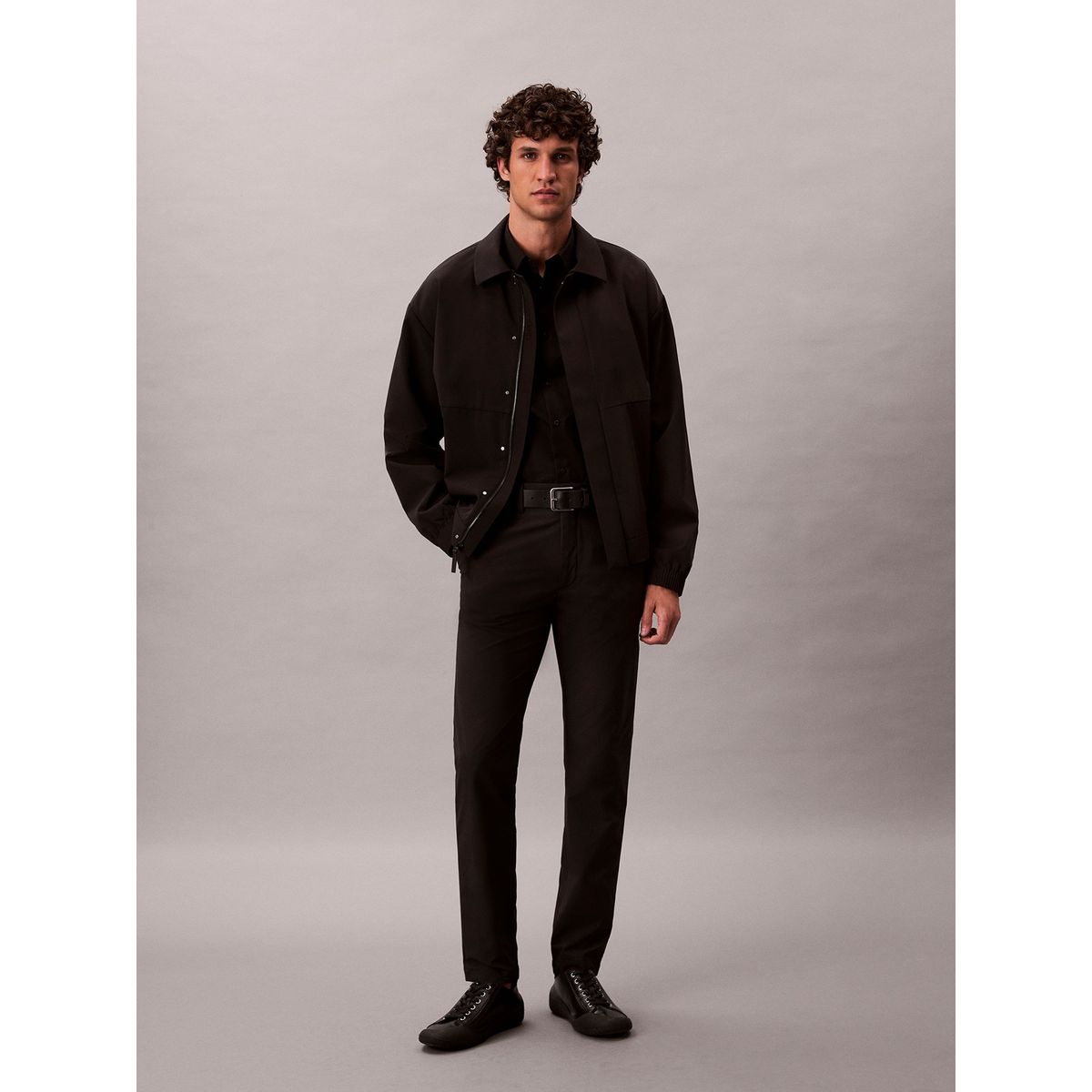 CALVIN KLEIN - Pantalón de Corte Slim en Tejido Técnico Elástico Negro Calvin Klein