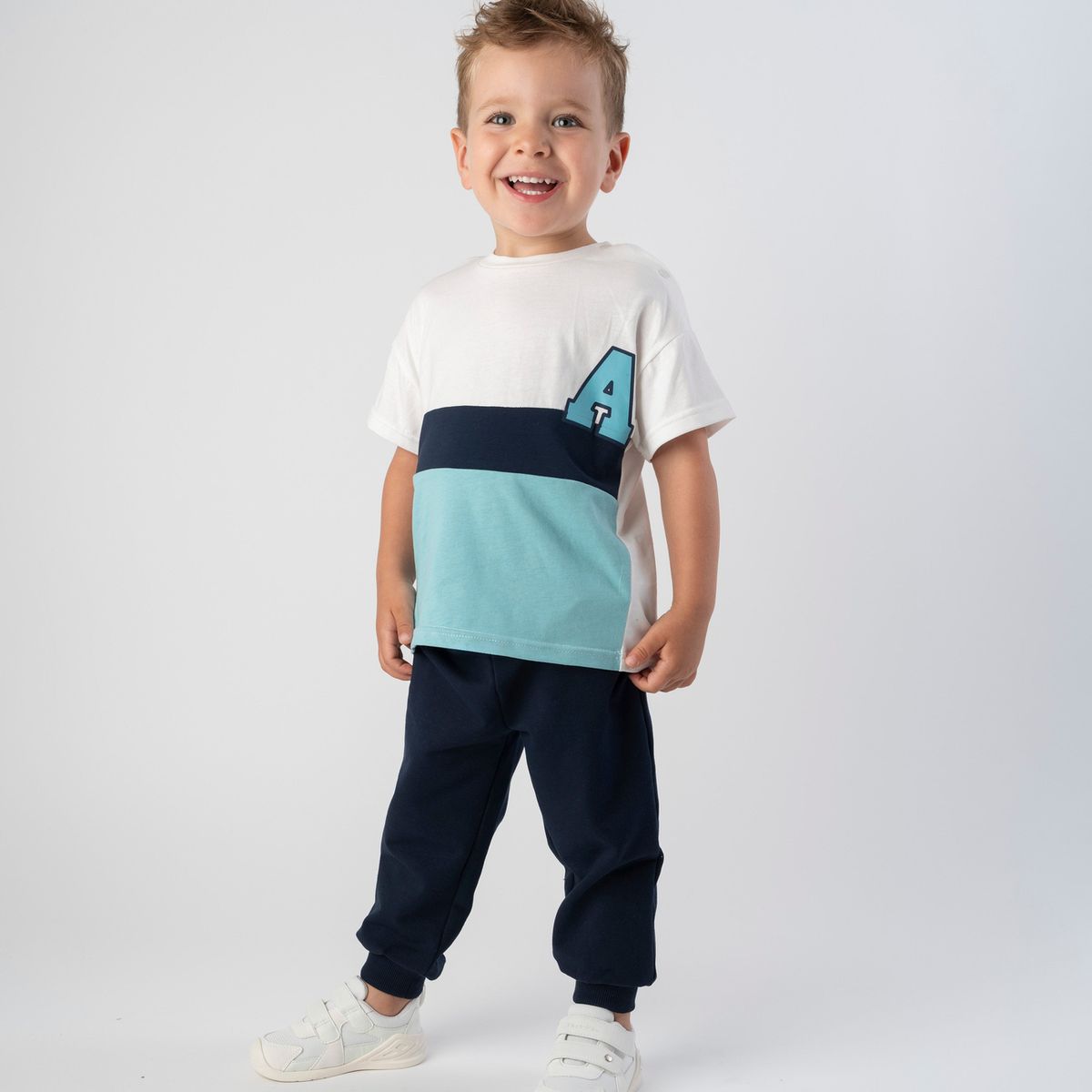 BLACK AND BLUE - Conjunto bebé básico crudo Black and Blue