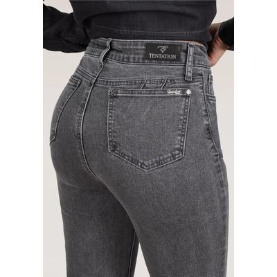 Imagen 2 del producto JEANS RECTO BORDADO T.ALTO