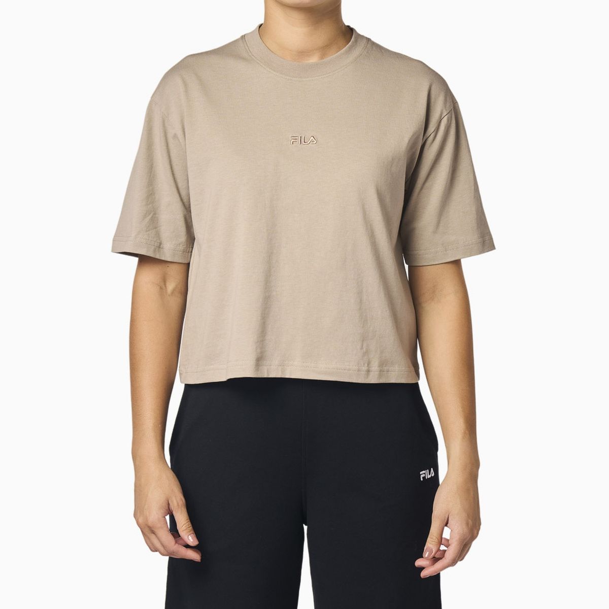 FILA - Polera Fila Cropped Comfort Classic Mujer Café