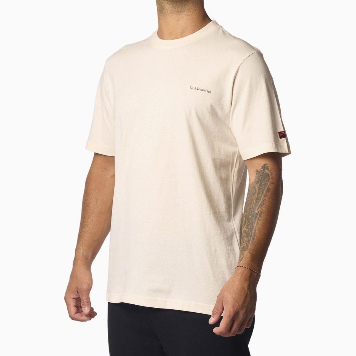 FILA - Polera Fila Graphic Court Turismo Hombre Blanco