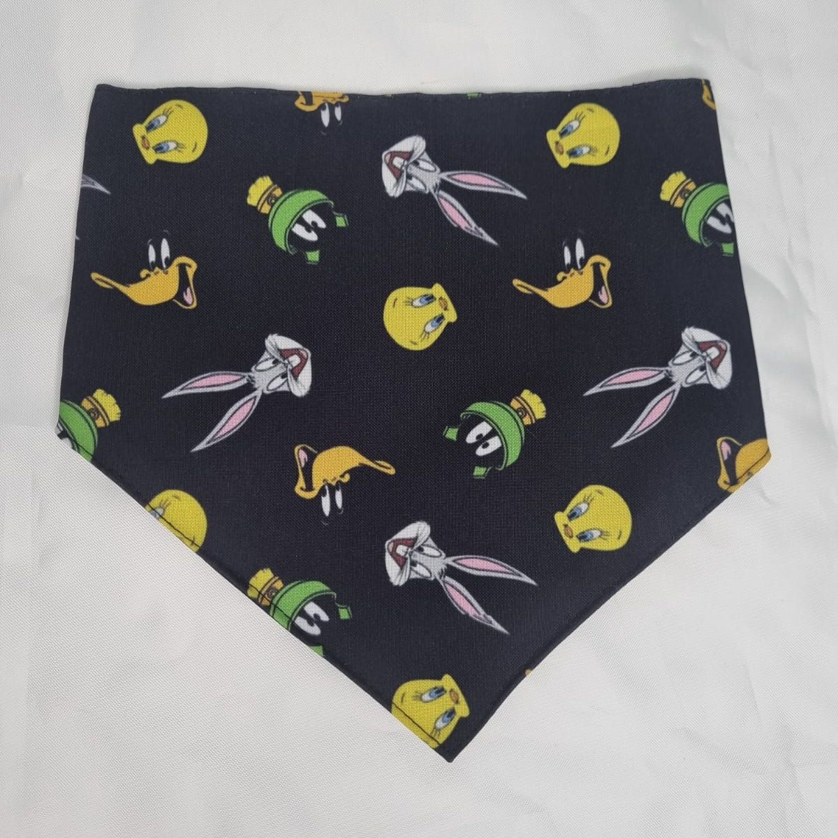 EL MUNDO DE EMMA - Bandana mascota animada negra talla XL