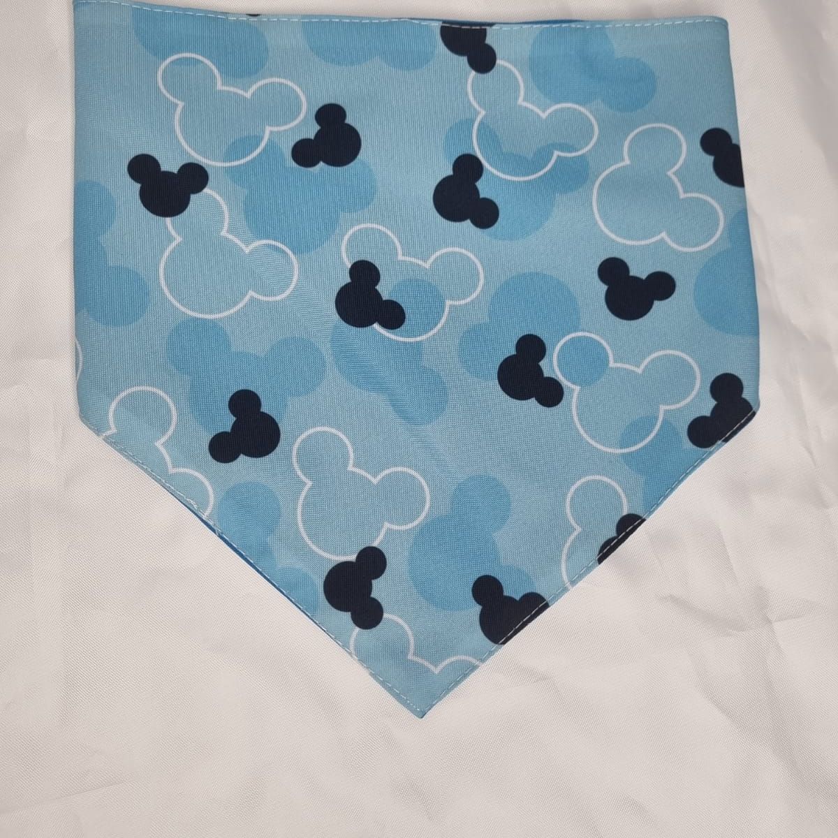 EL MUNDO DE EMMA - Bandana mascota animado celeste talla S