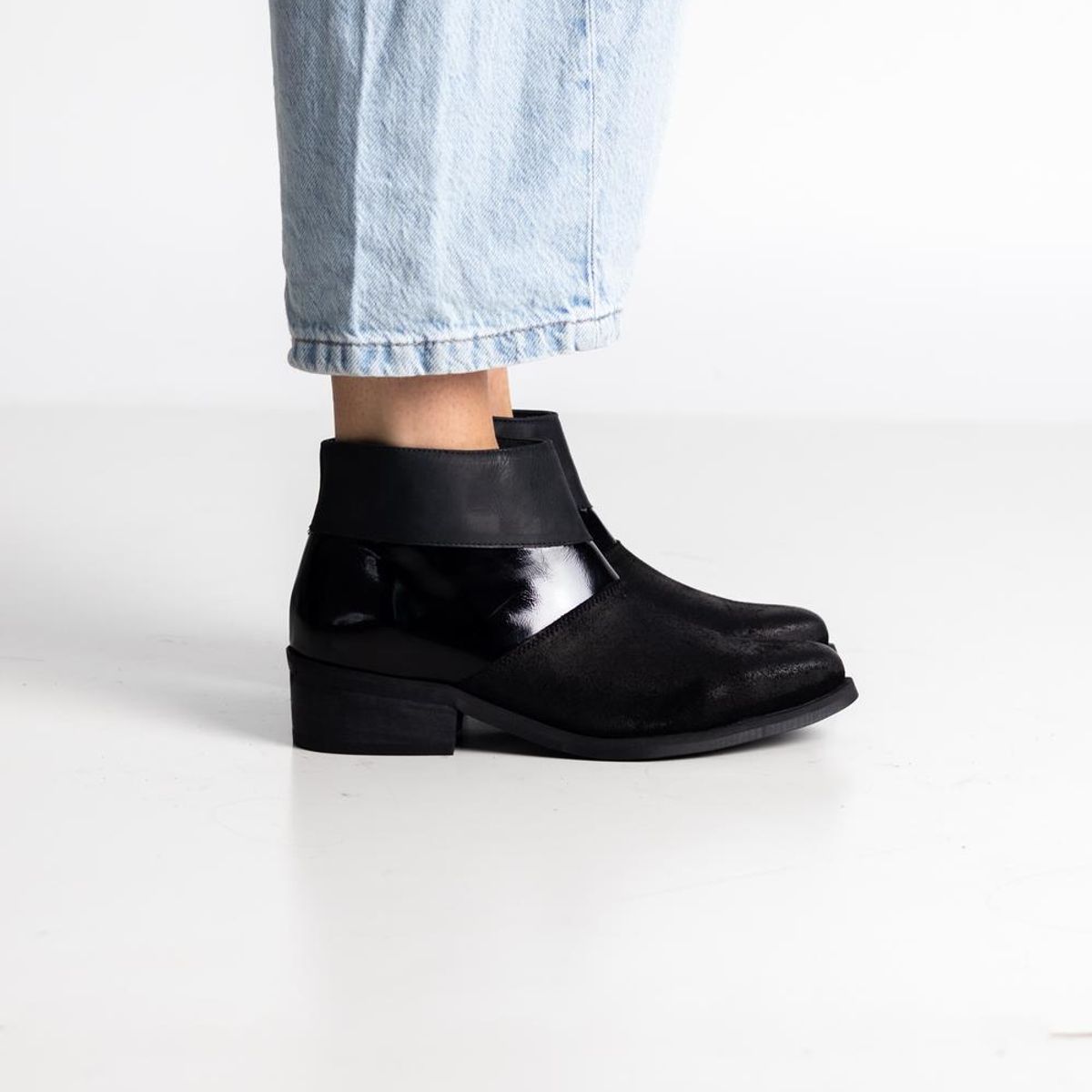 GIANI DAFIRENZE - Botin Cuero Mujer Camelia Negro