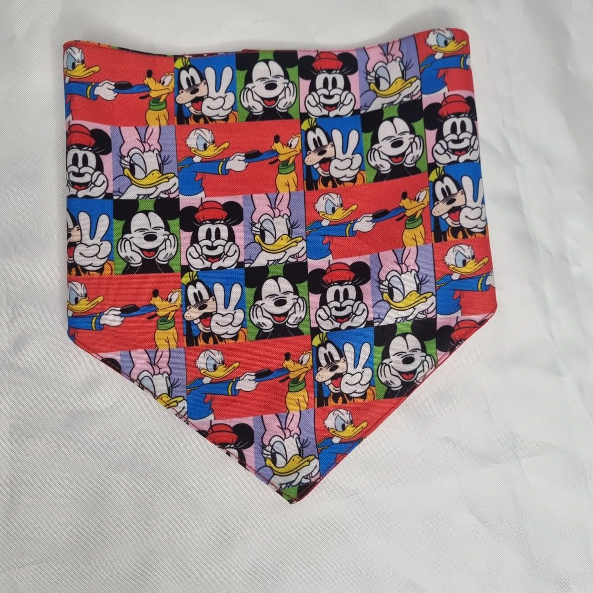 EL MUNDO DE EMMA - Bandana mascota animado rojo 2 talla M