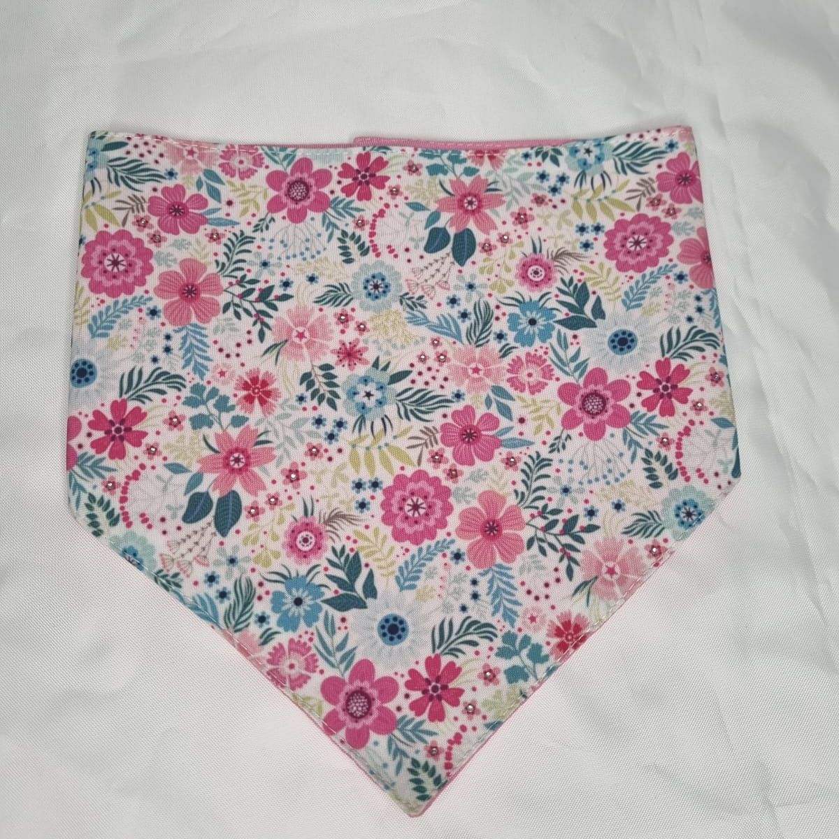 EL MUNDO DE EMMA - Bandana mascota flores rosa talla M