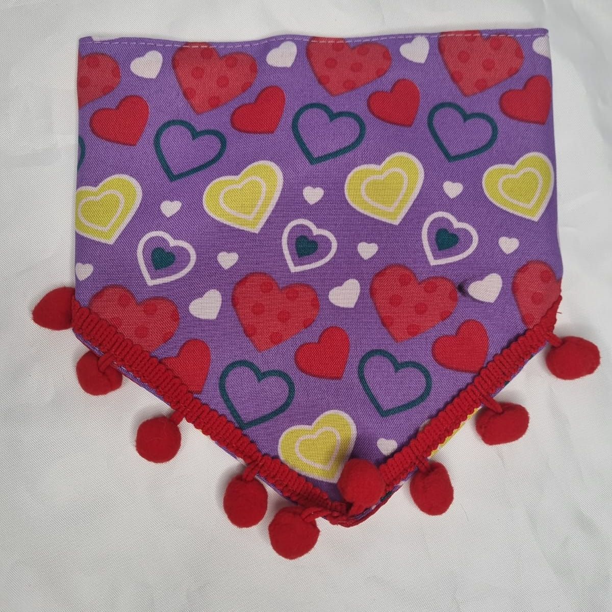 EL MUNDO DE EMMA - Bandana mascota morada corazones talla M