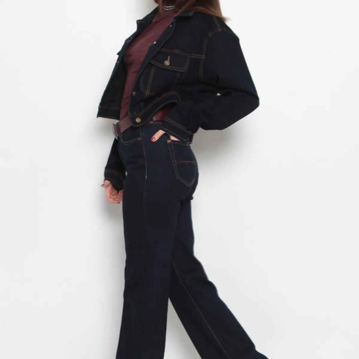 WADOS - JEANS MUJER  BASICO RECTO TIRO MEDIO PRETINA UN BOTON