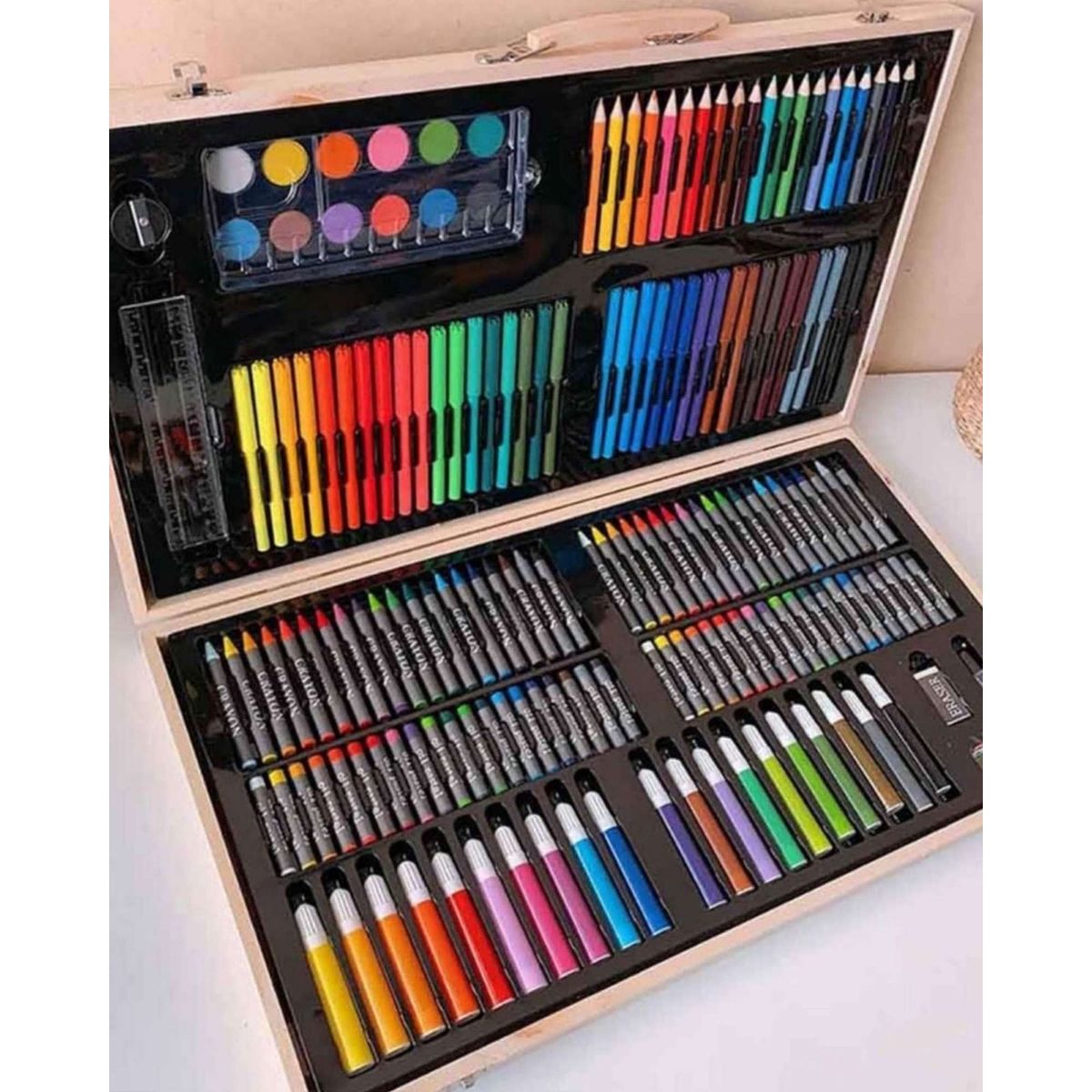 GENERICO - Estudio Creativo Premium 180 piezas para pequeños grandes artistas