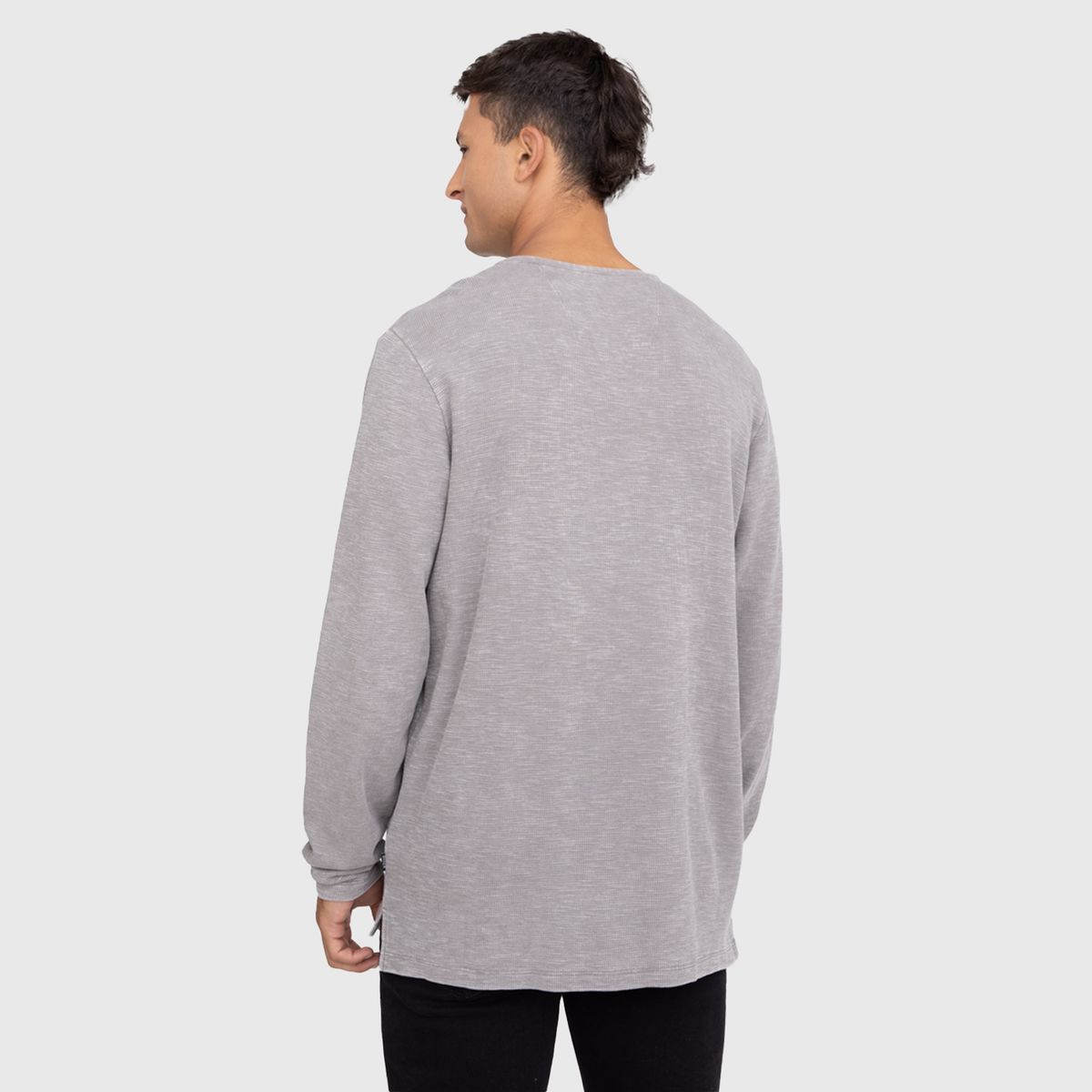 BLACK BUBBA - Polera Henley Waffle Manga Larga Gris Black Bubba