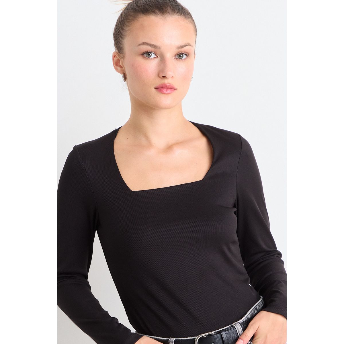 IO - Polera Manga Larga Mujer Negro Io