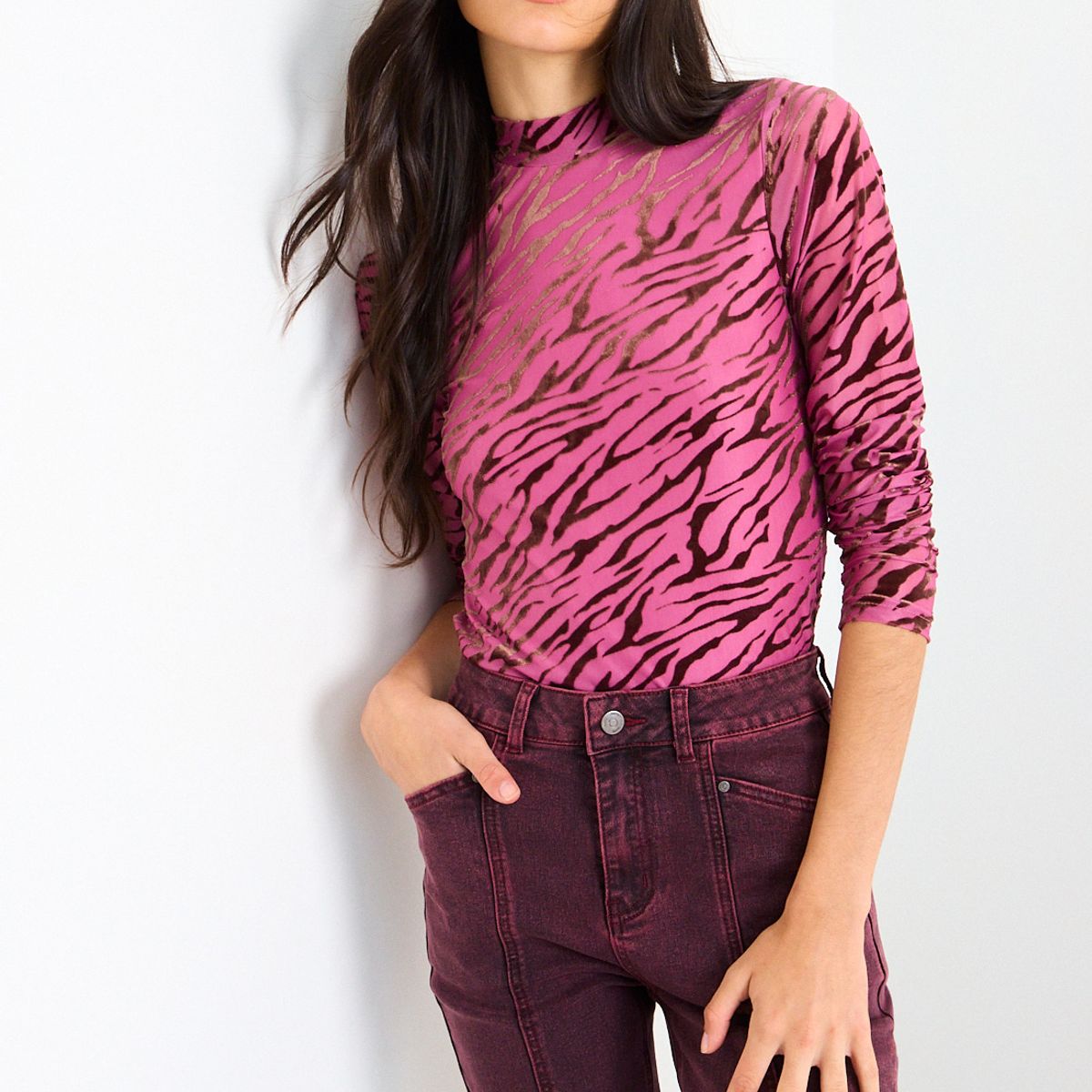 IO - Polera Fantasia Mujer Fucsia Io