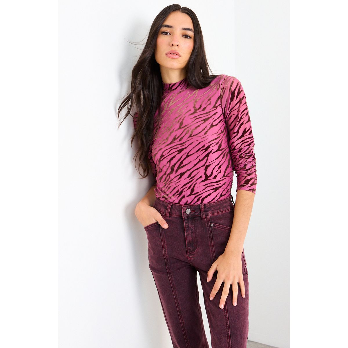 IO - Polera Fantasia Mujer Fucsia Io