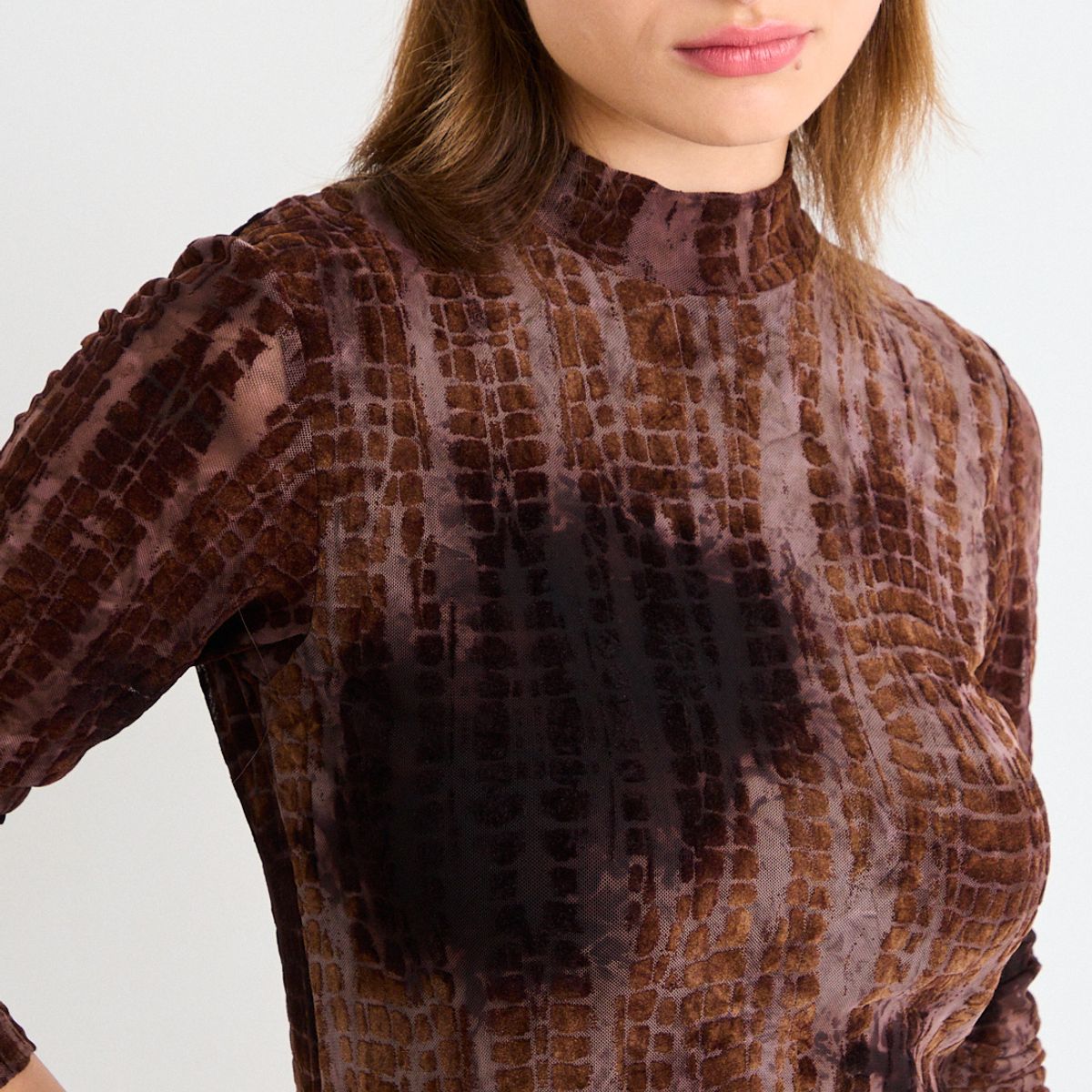 IO - Polera Fantasia Mujer Café Io