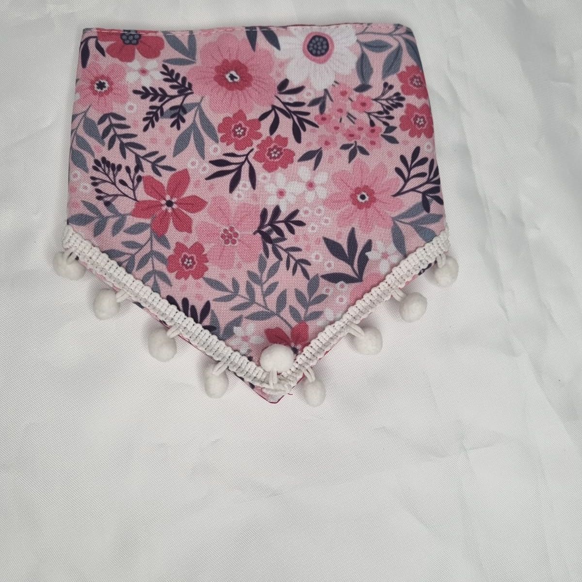 EL MUNDO DE EMMA - Bandana mascota rosa pompones talla XS