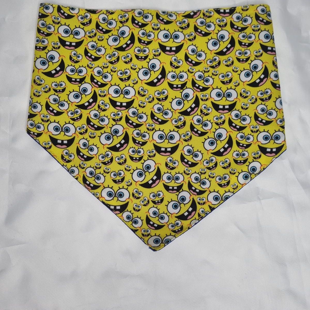 EL MUNDO DE EMMA - Bandana mascota animado caras talla XL