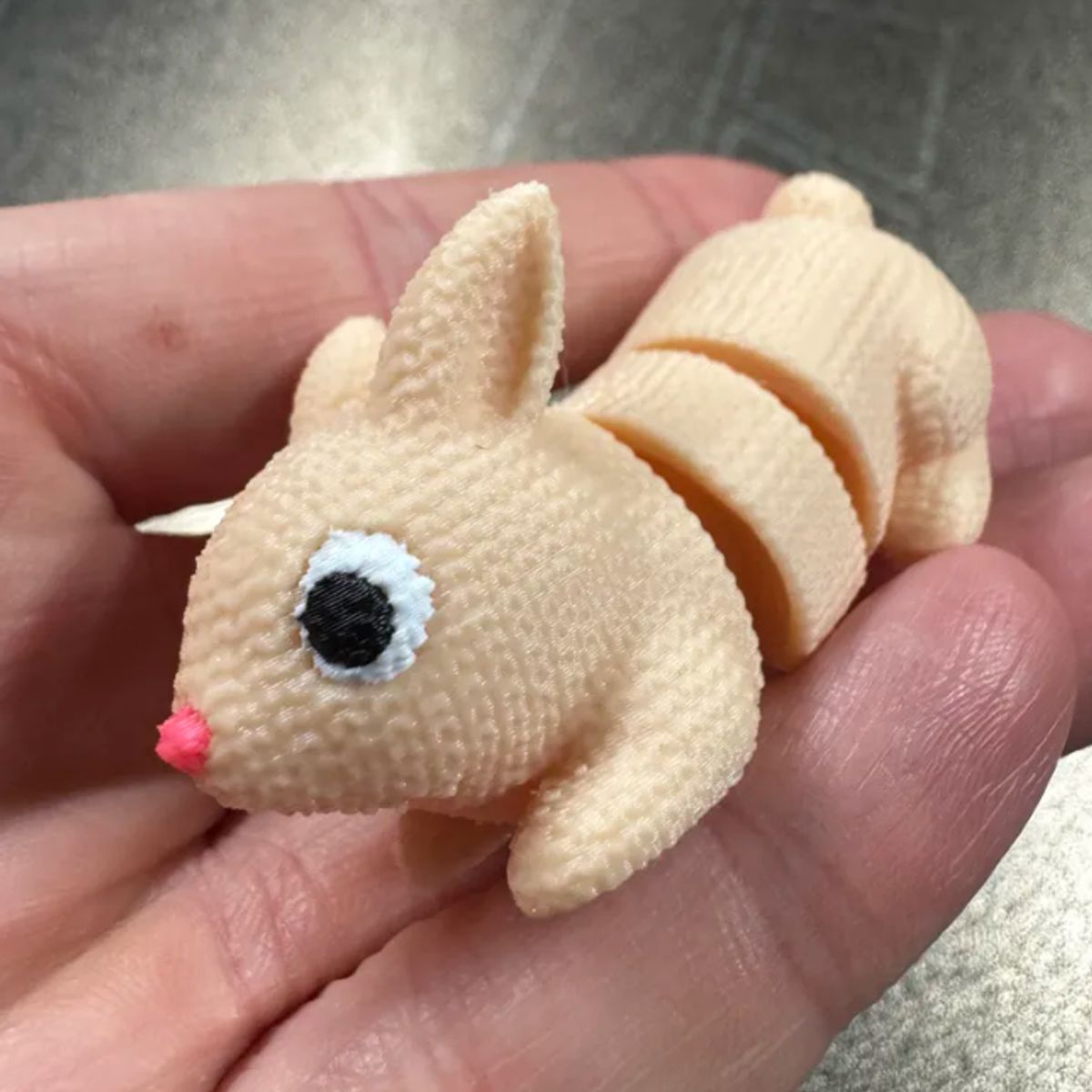 GENERICO - Escultura conejo moderno