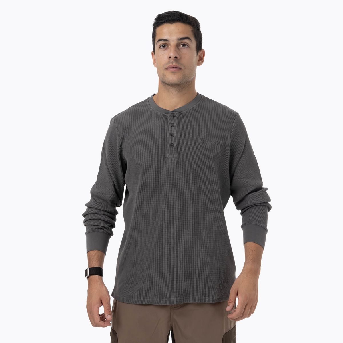 MERRELL - Polera ML Textil Hombre Rapaces Gris Oscuro MERRELL