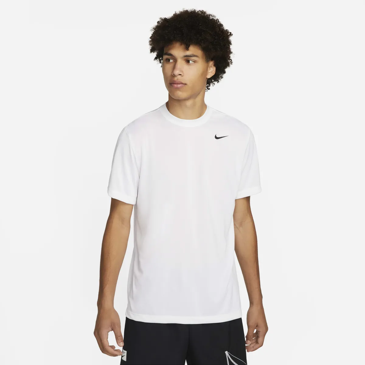 NIKE - Polera Nike Dri-FIT Legend Blanco Hombre