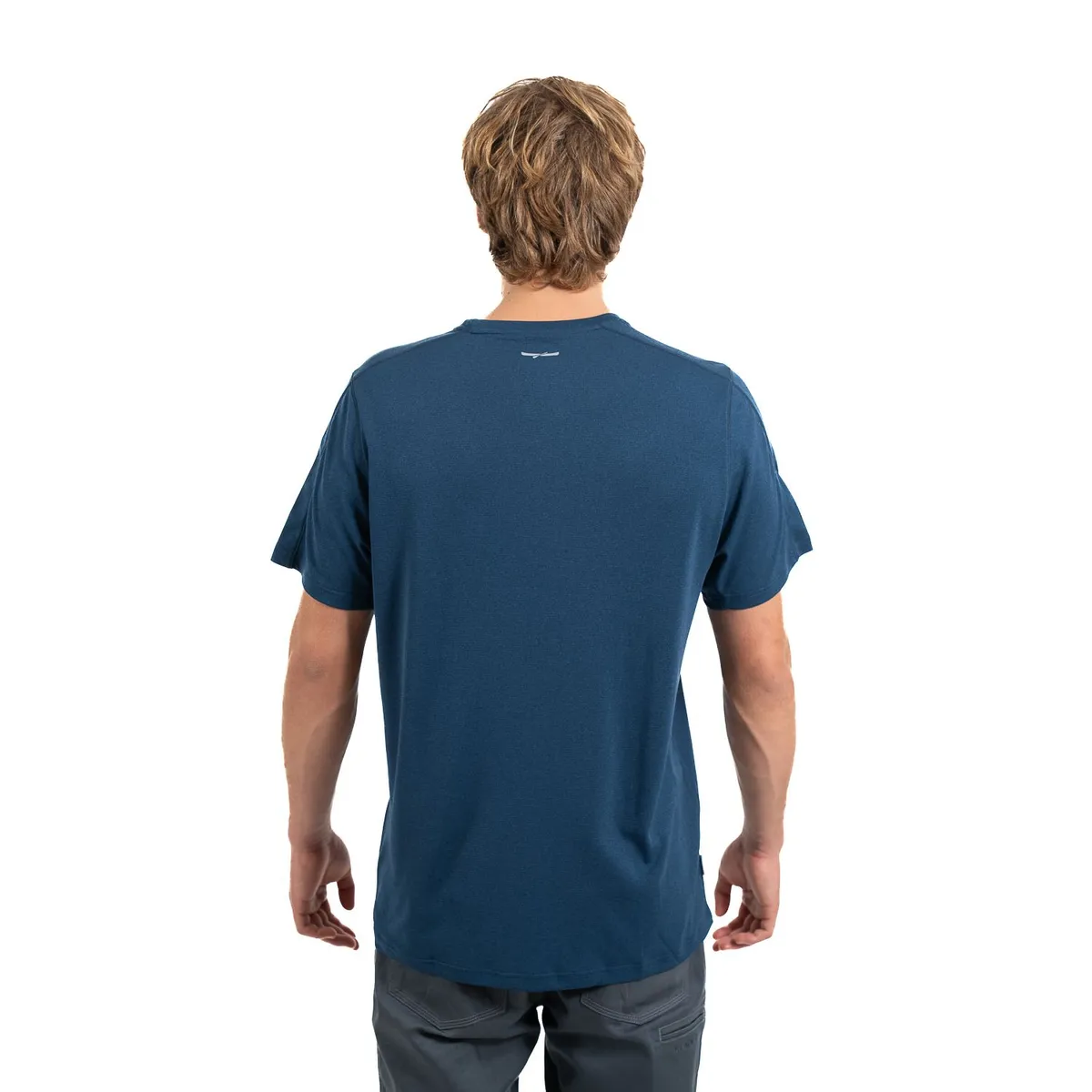 KANNU - Polera Deportiva Hombre Tupahue