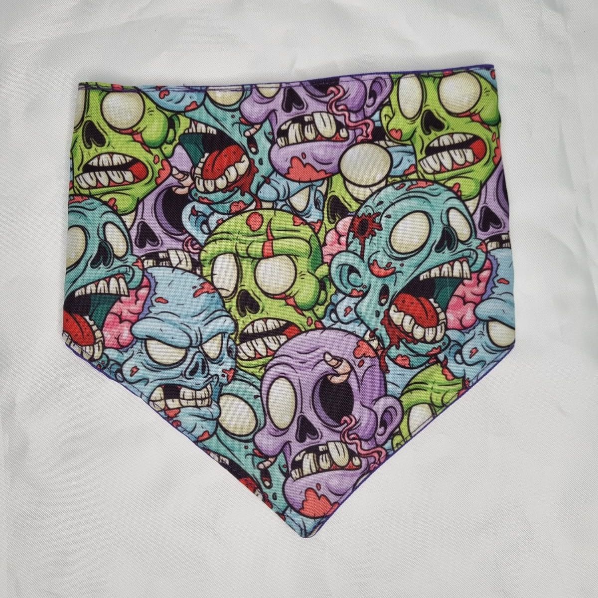 EL MUNDO DE EMMA - Bandana mascota halloween zombies talla S