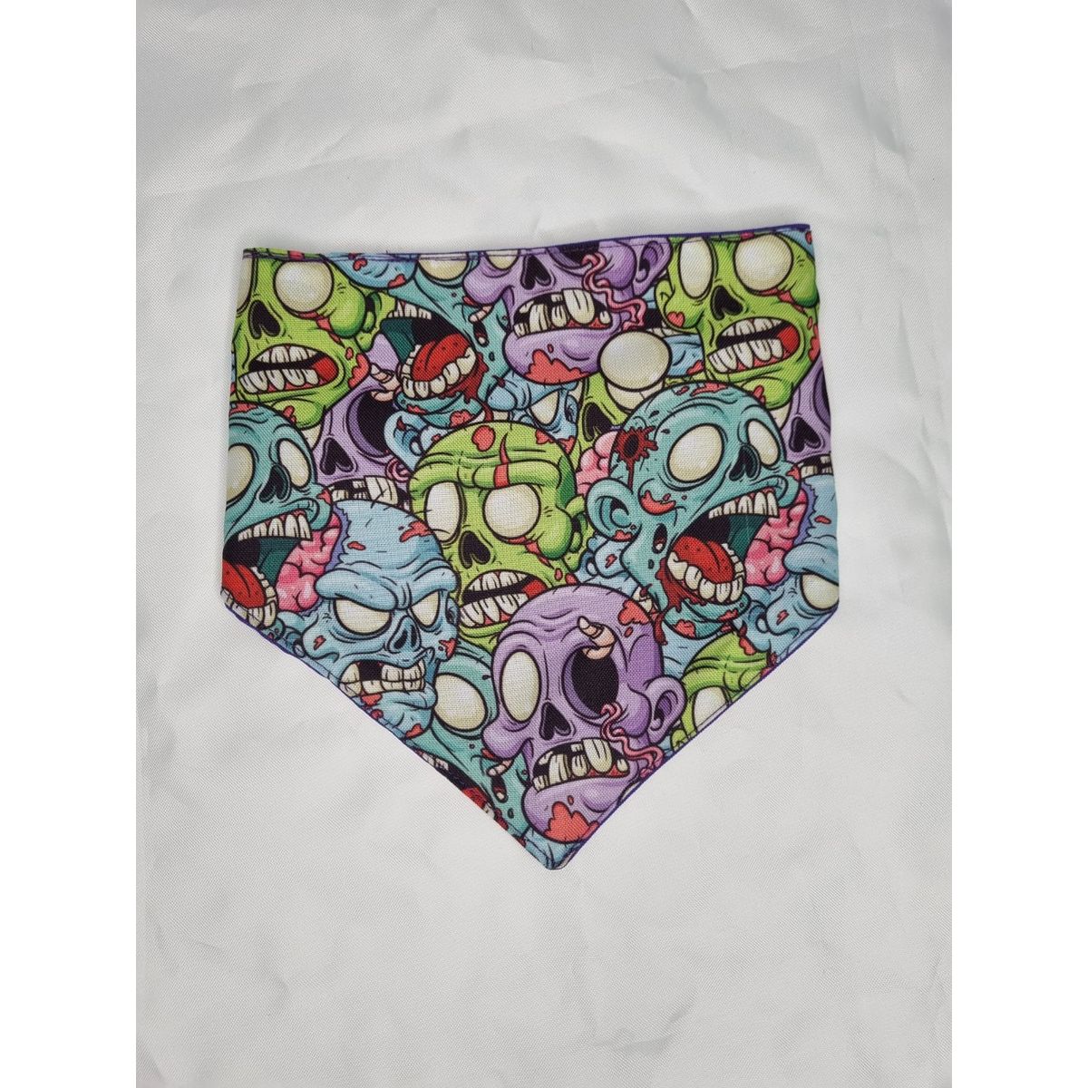 EL MUNDO DE EMMA - Bandana mascota halloween zombies talla L