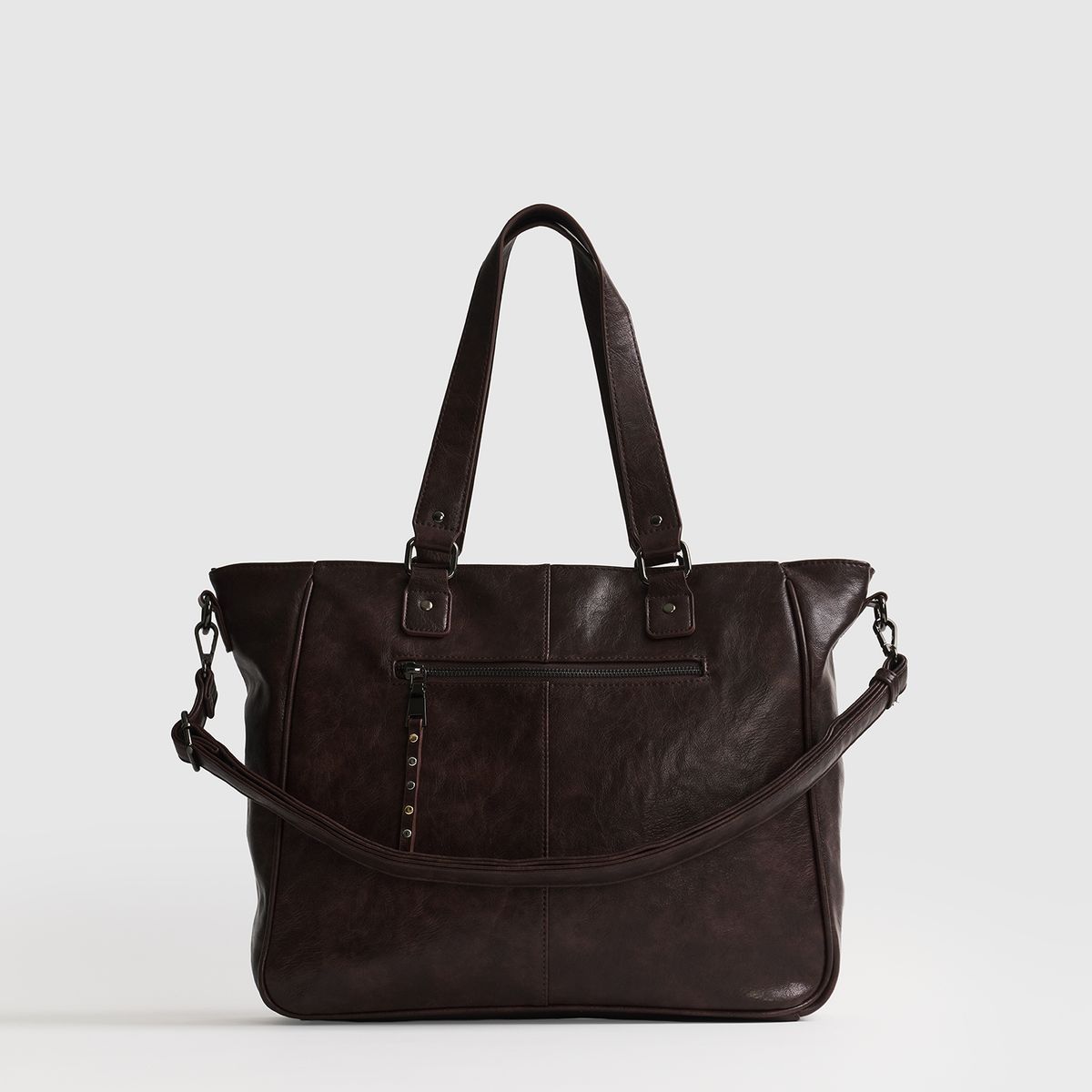 LOUNGE - Bolso Bolsillos Frontales Tachas Street LOUNGE
