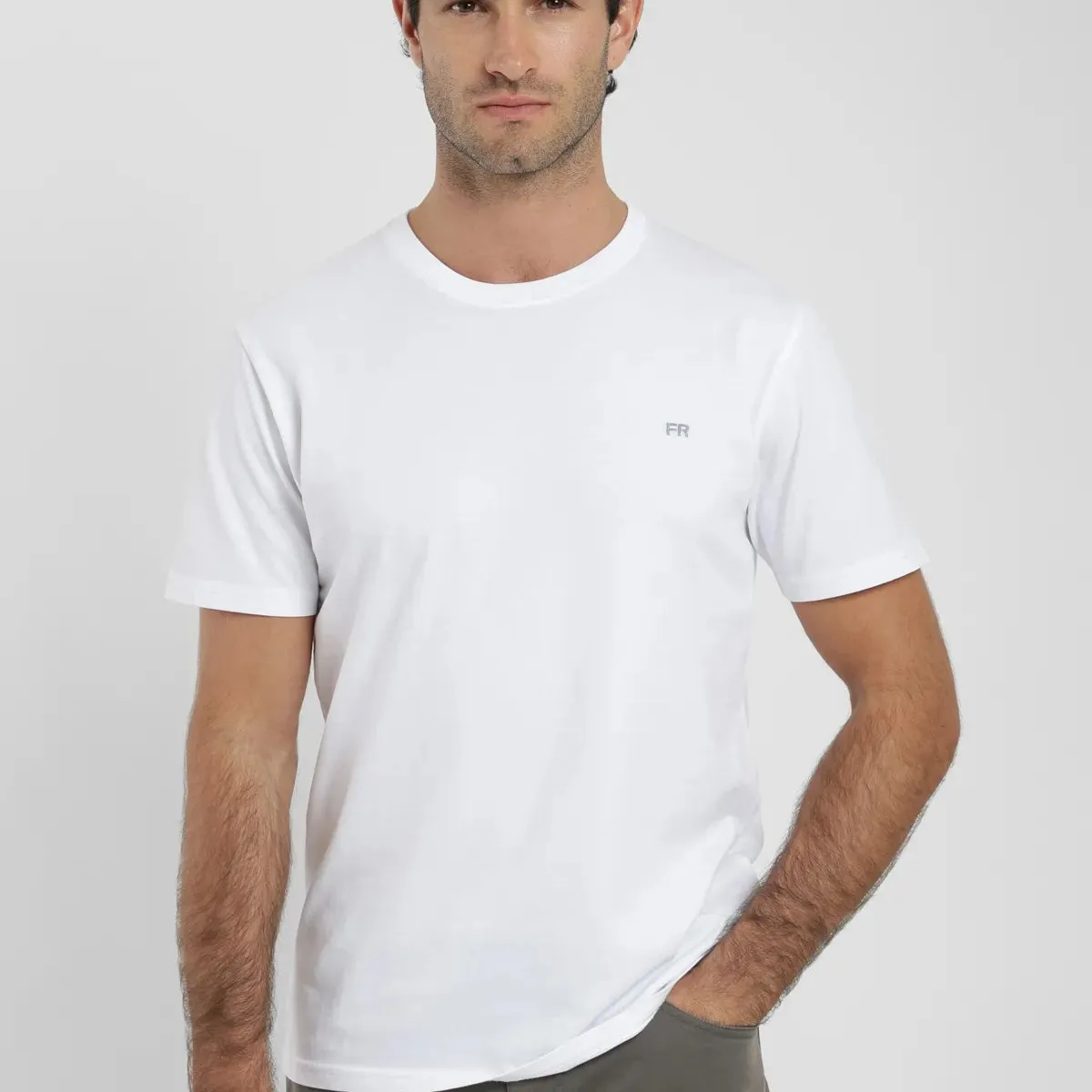 FROENS - Polera Hombre Slim Corta Algodón Orgánico Froens